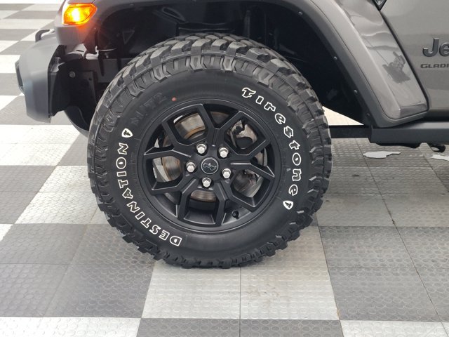 Used 2025 Jeep Gladiator Sport AWD/4WD image 15