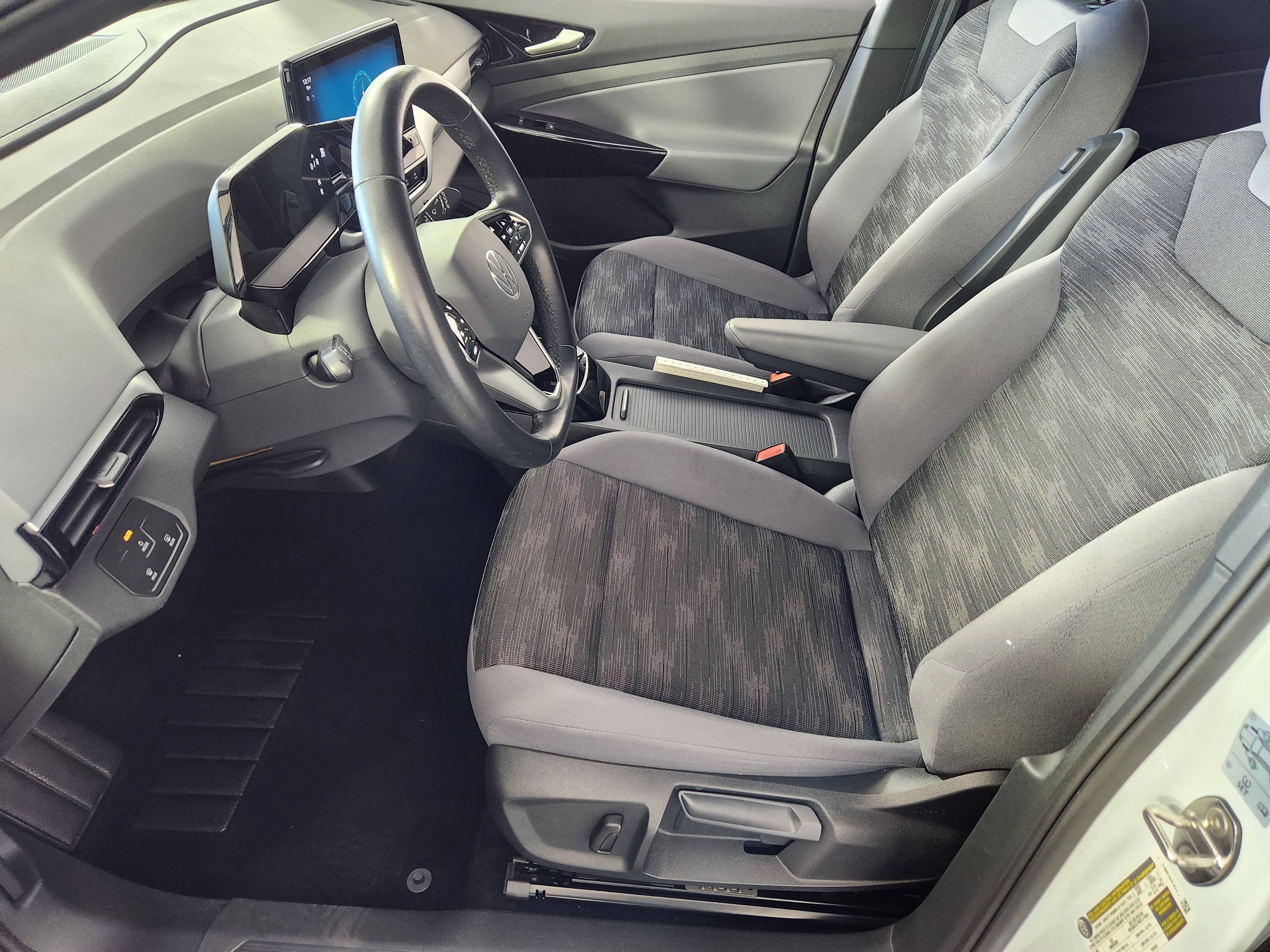 Used 2021 Volkswagen ID.4 Pro image 10