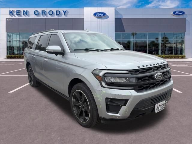 Certified 2022 Ford Expedition Max Limited AWD/4WD image 7