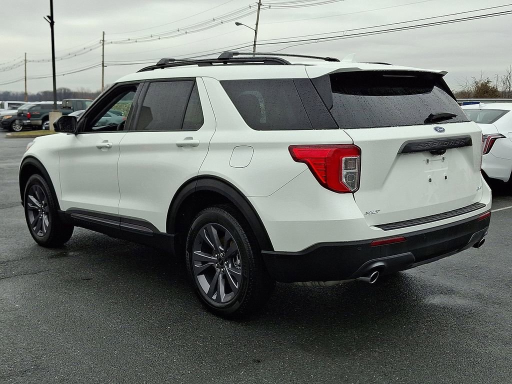 Certified 2024 Ford Explorer XLT w/ Equipment Group 202A image 4