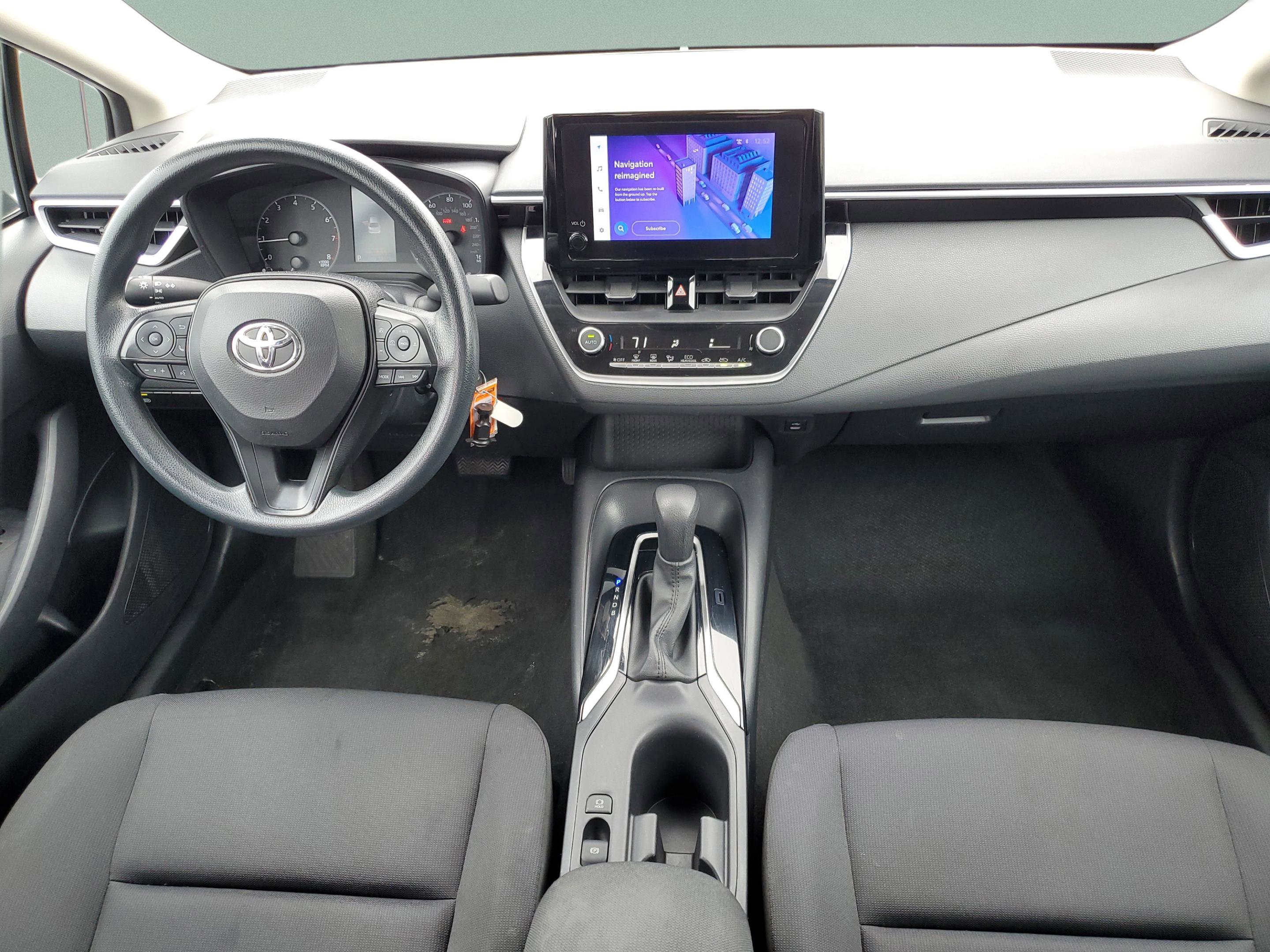 Used 2024 Toyota Corolla LE FWD image 8