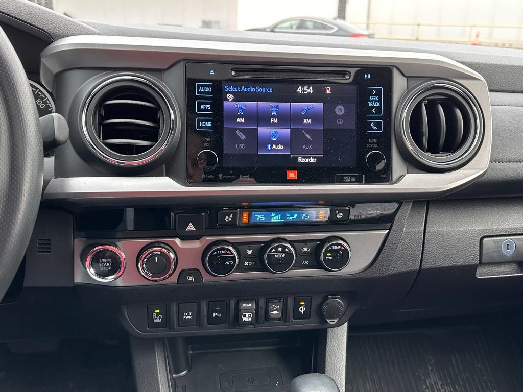 Used 2018 Toyota Tacoma Limited image 33
