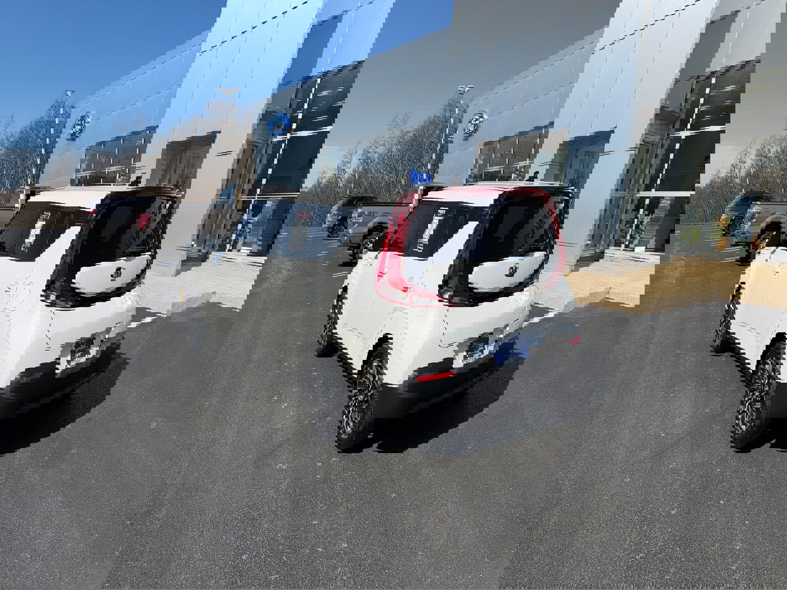 Used 2020 Kia Soul LX image 5