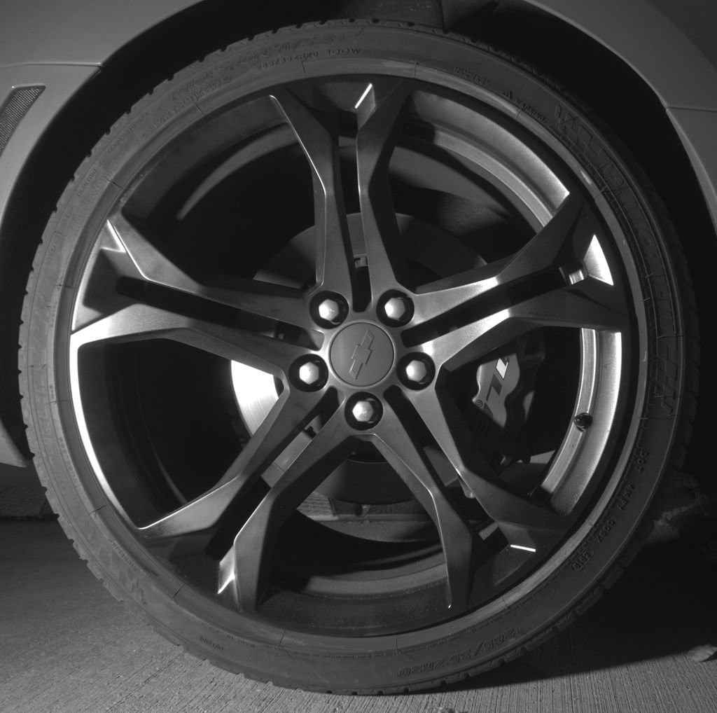 Used 2018 Chevrolet Camaro SS RWD image 14