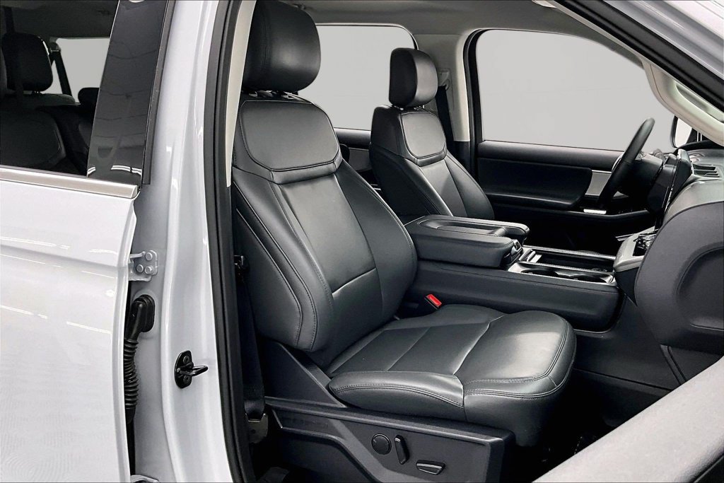 Certified 2026 Ford Expedition Max Active AWD/4WD image 7