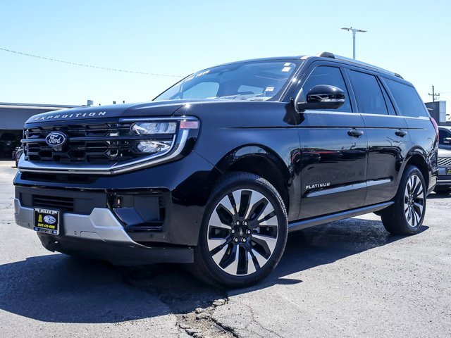 Certified 2025 Ford Expedition Platinum w/ Driver's Package