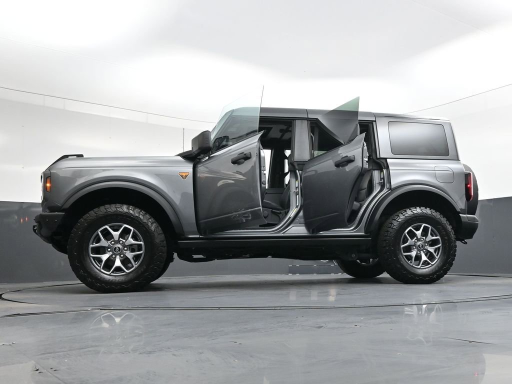 Certified 2025 Ford Bronco Badlands AWD/4WD image 47