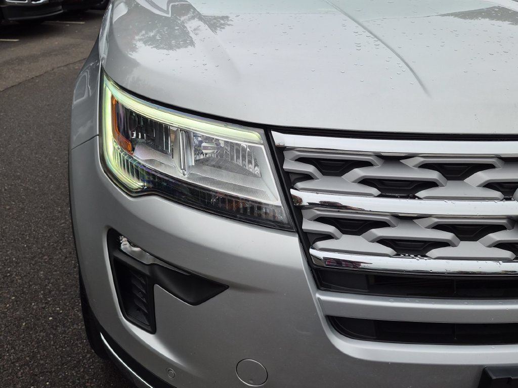 Certified 2018 Ford Explorer Limited AWD/4WD image 18