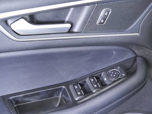 Certified 2018 Ford Edge SEL w/ Canadian Touring Package AWD/4WD image 22