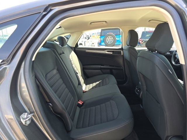 Certified 2020 Ford Fusion SE image 17
