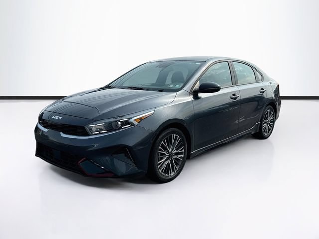 Used 2023 Kia Forte GT-Line w/ GT-Line Technology Package FWD image 4