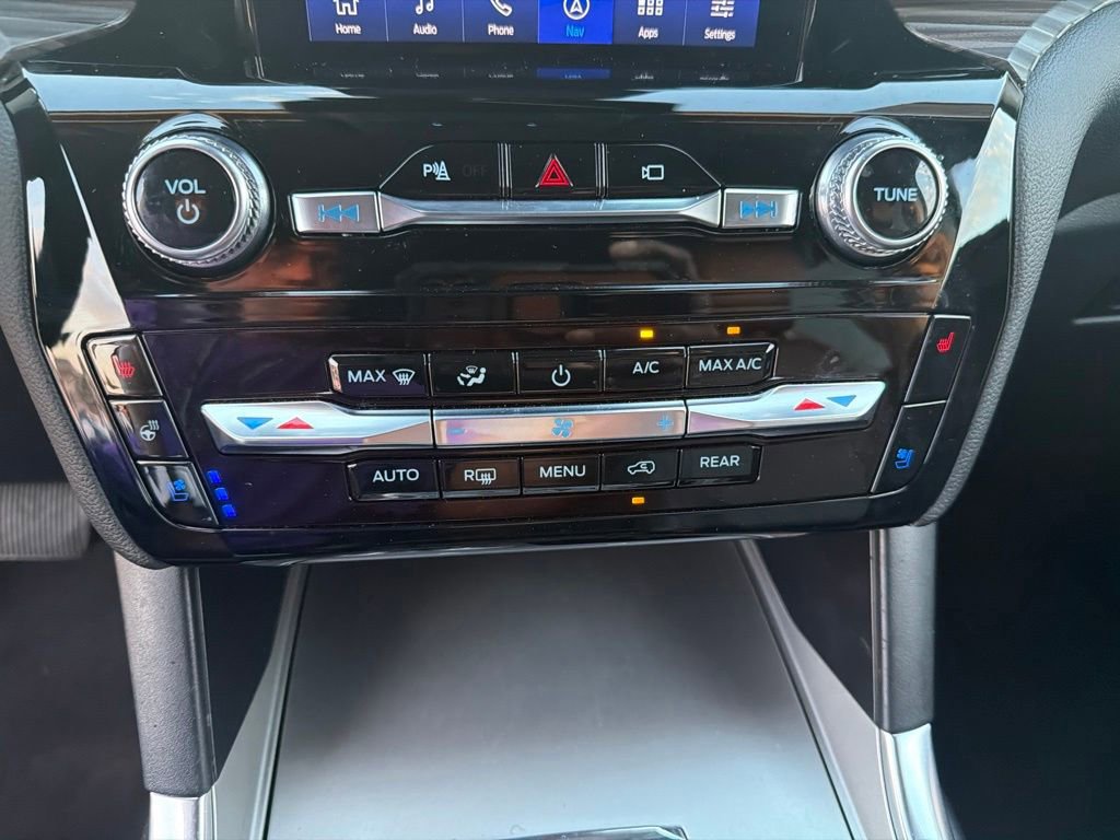 Certified 2023 Ford Explorer Limited w/ Limited Technology Package RWD image 30