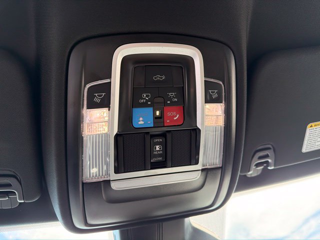 Used 2025 RAM 1500 Laramie w/ Sport Appearance Package AWD/4WD image 31