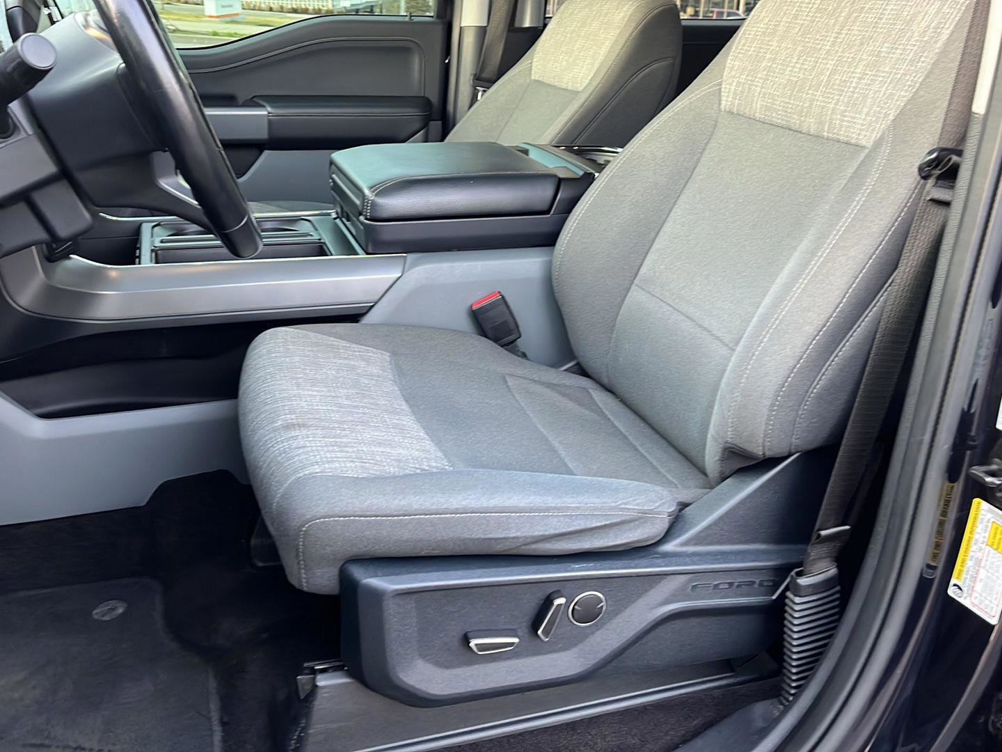 Certified 2021 Ford F150 XLT w/ Equipment Group 302A High image 24