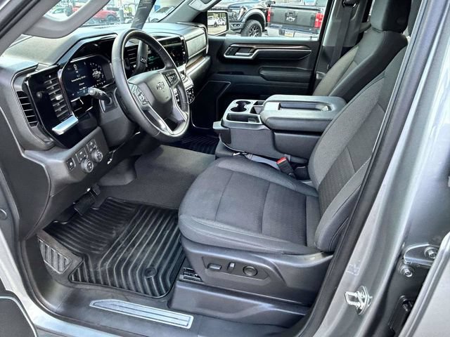 Used 2026 Chevrolet Silverado 1500 RST AWD/4WD image 14
