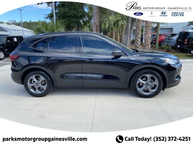 Certified 2025 Ford Escape ST-Line image 3