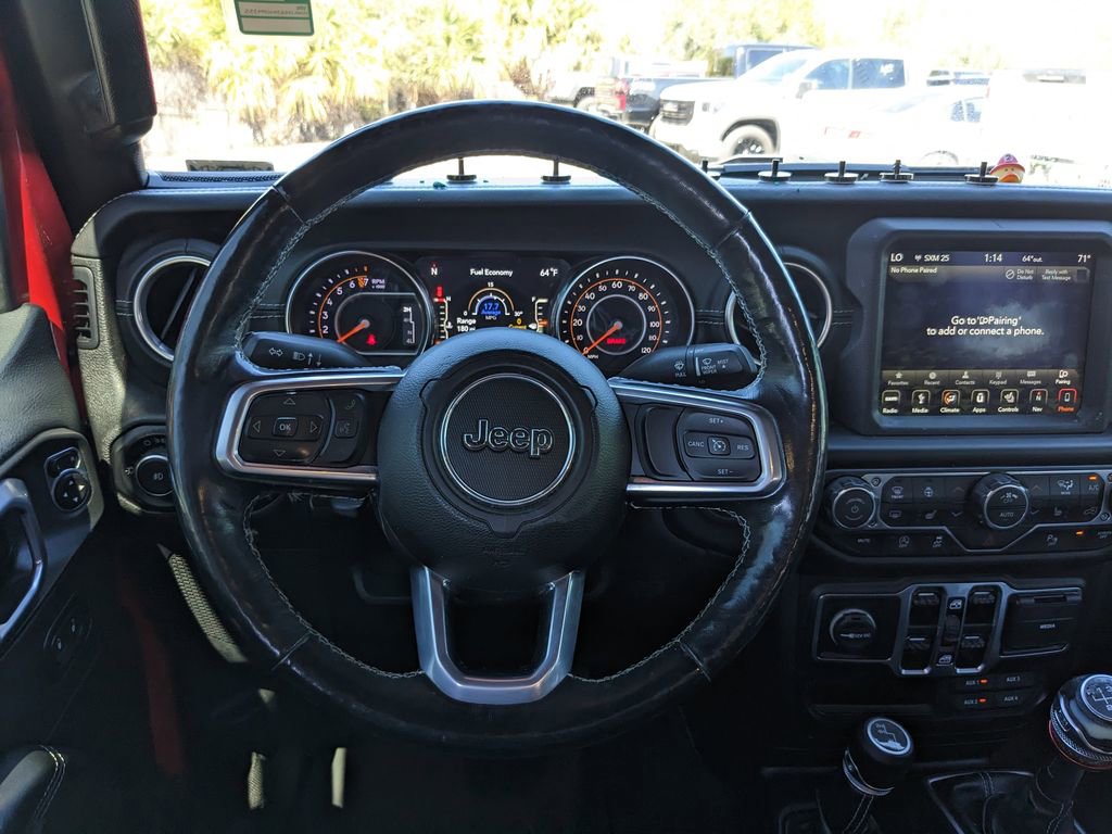 Used 2019 Jeep Wrangler Unlimited Sahara w/ Dual Top Group AWD/4WD image 13