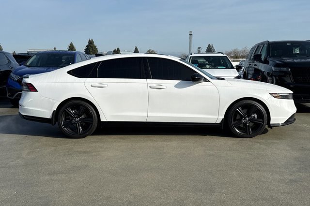 Used 2025 Honda Accord Sport image 6