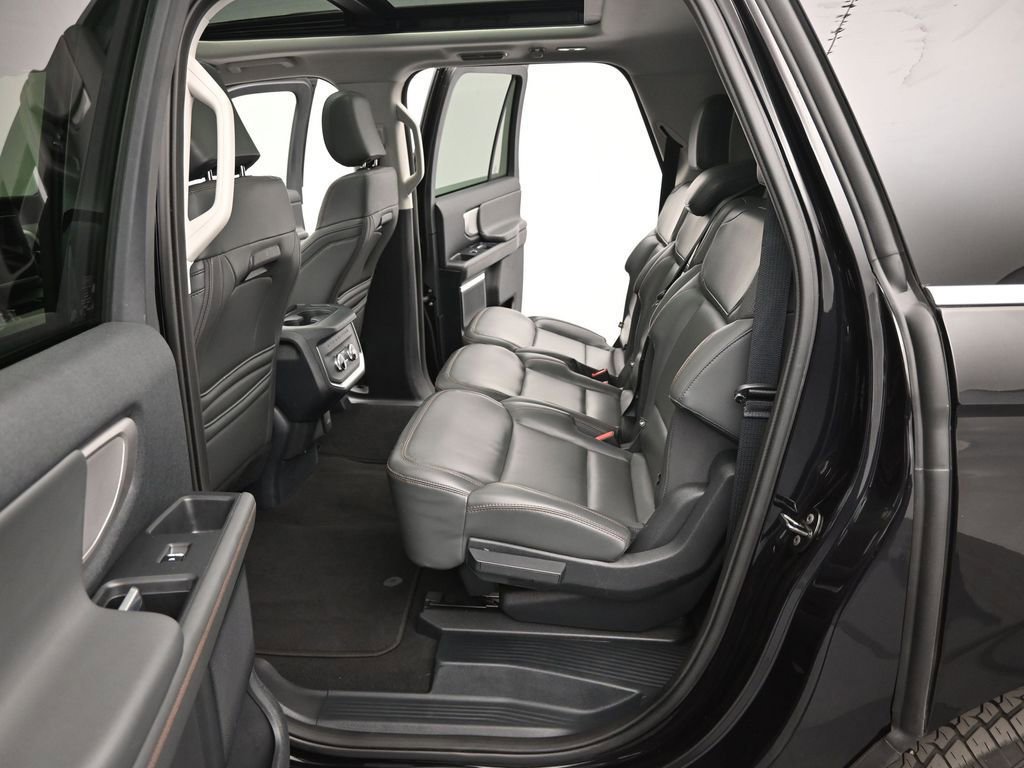 Certified 2025 Ford Expedition Max Active image 47