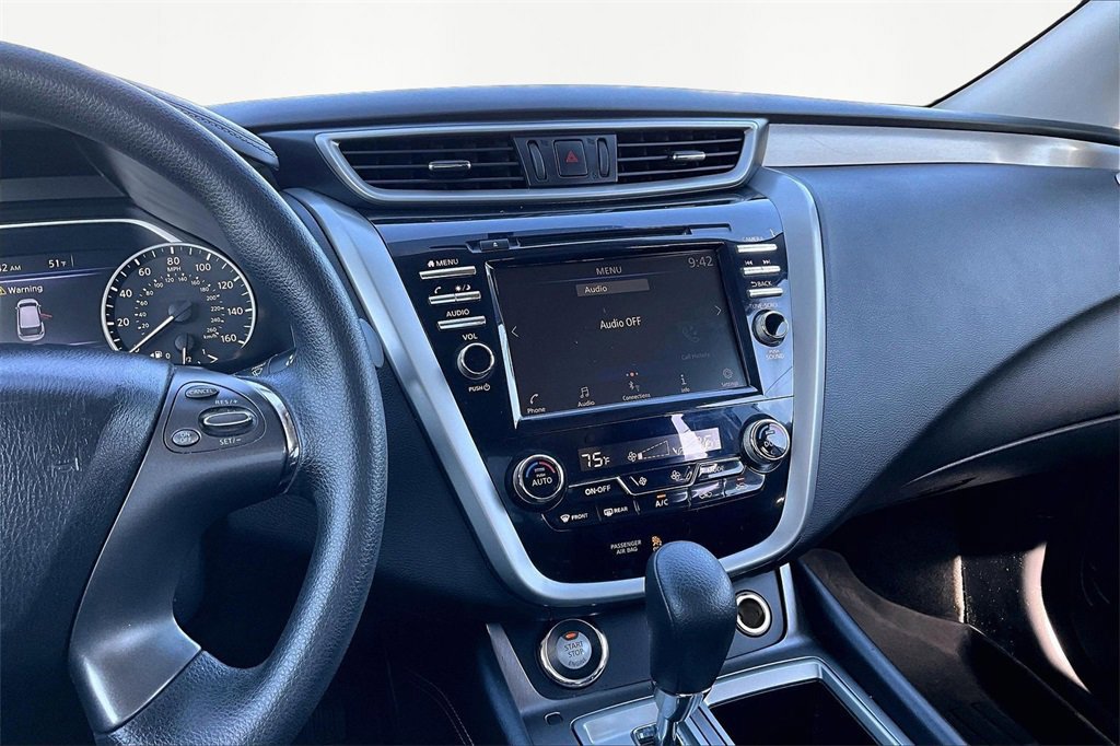 Used 2019 Nissan Murano S image 8