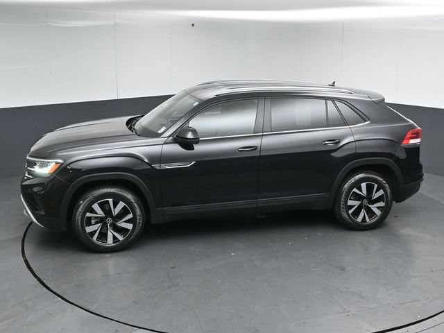 Used 2022 Volkswagen Atlas Cross Sport SE AWD/4WD image 46