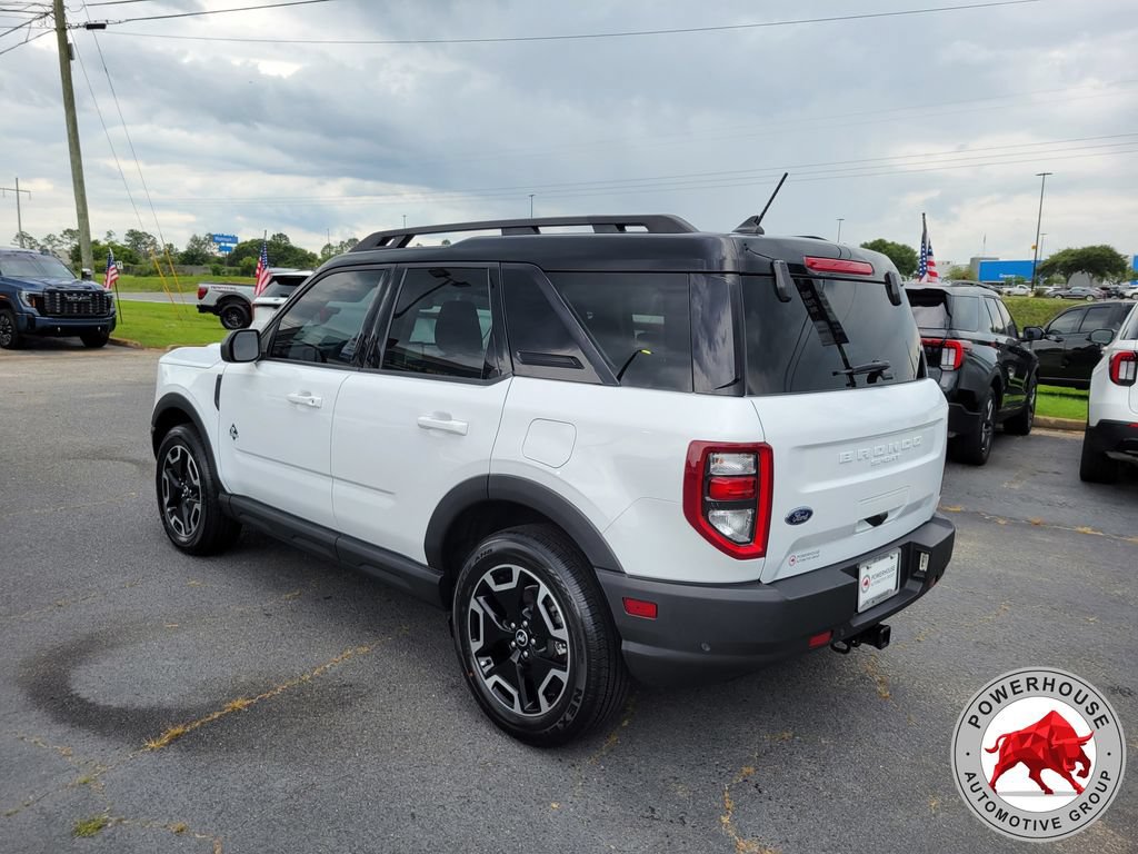 Certified 2023 Ford Bronco Sport Outer Banks w/ Tech Package AWD/4WD image 4
