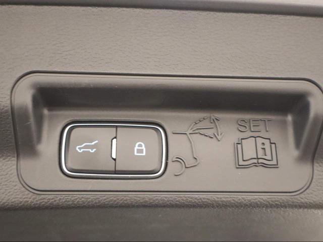 Certified 2023 Ford Explorer XLT w/ Equipment Group 202A image 37