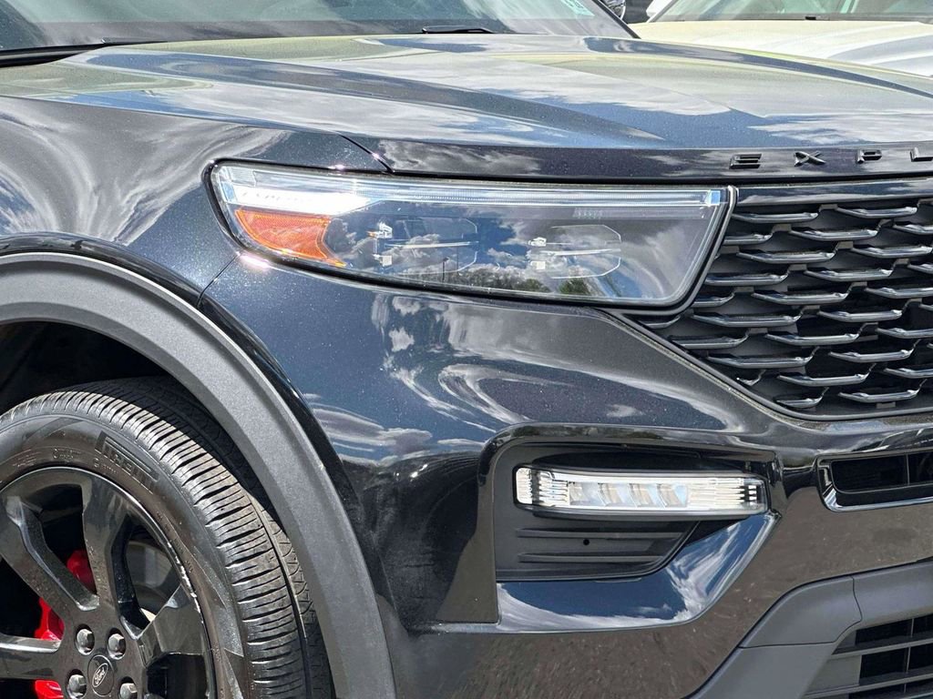 Certified 2023 Ford Explorer ST-Line AWD/4WD image 7
