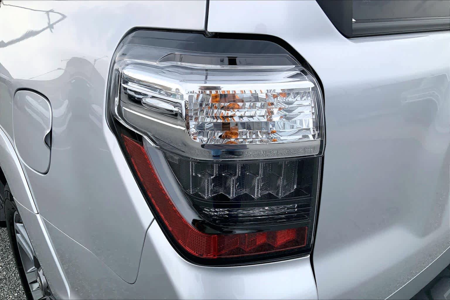 Used 2022 Toyota 4Runner TRD Sport w/ Technology Package AWD/4WD image 26