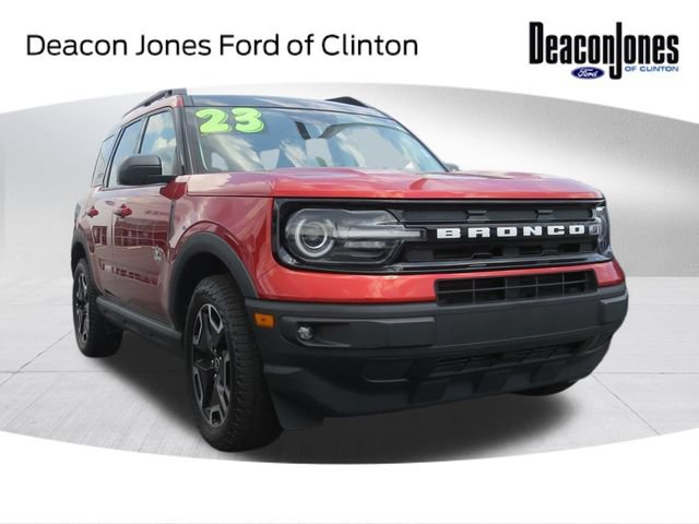 Certified 2023 Ford Bronco Sport Outer Banks w/ Tech Package AWD/4WD image 1