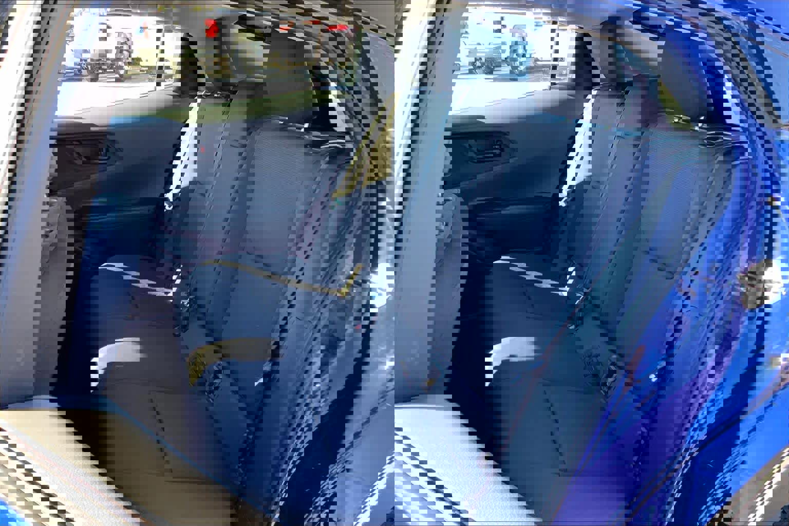 Used 2023 Toyota Prius LE image 18