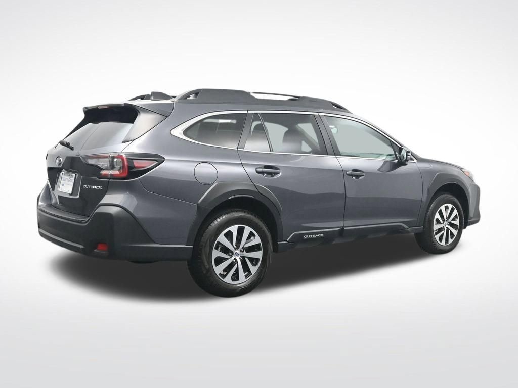 Used 2025 Subaru Outback Premium AWD/4WD image 6