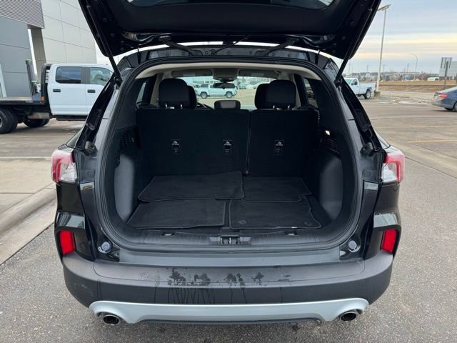 Certified 2020 Ford Escape SE image 39