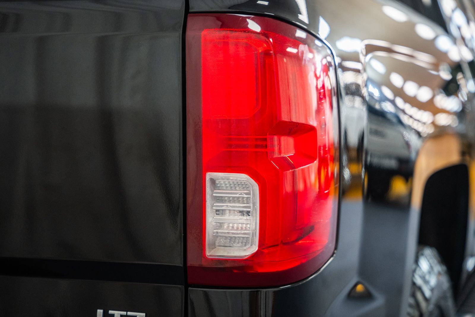 Used 2017 Chevrolet Silverado 1500 LTZ Z71 w/ LTZ Plus Package image 7