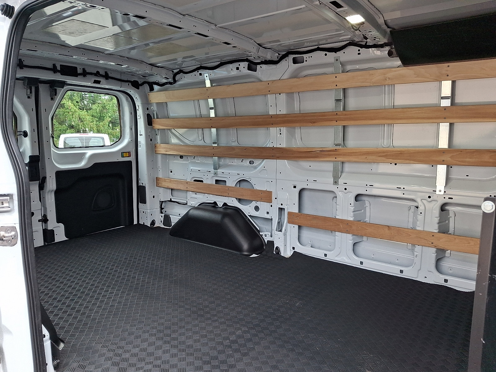 Certified 2025 Ford Transit 250 Low Roof w/ Exterior Upgrade Package RWD image 11