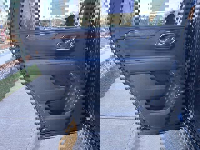 Used 2023 Chevrolet Tahoe Premier image 17