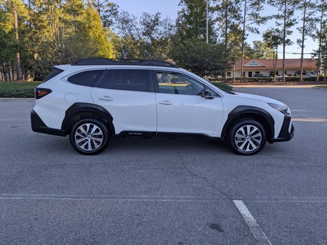 Used 2024 Subaru Outback Premium w/ Popular Package #1A AWD/4WD image 3