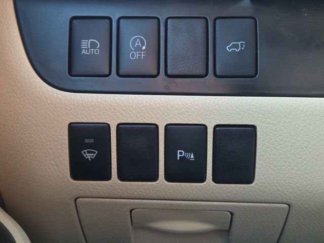 Used 2018 Toyota Highlander Limited FWD image 30