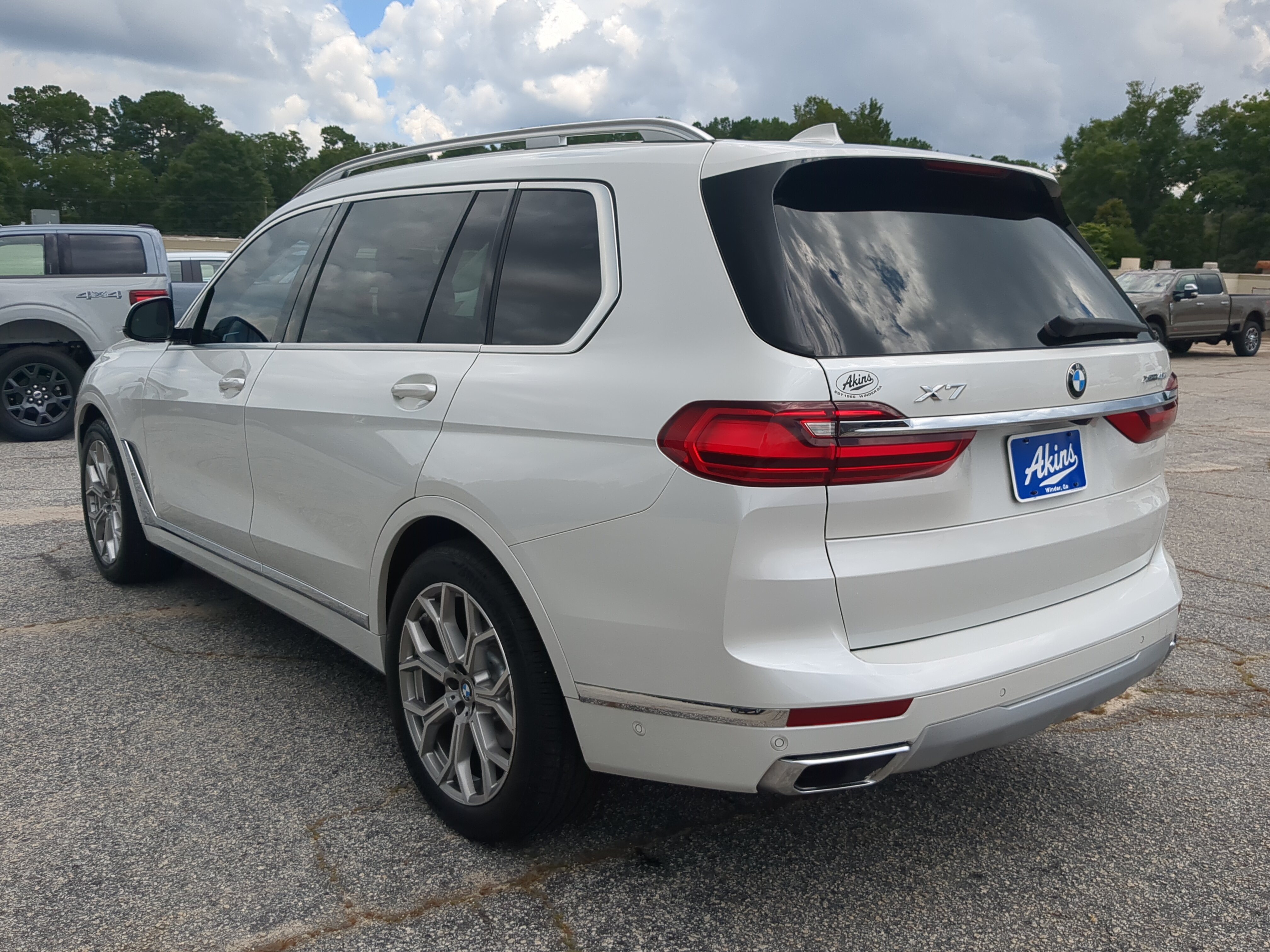 Used 2021 BMW X7 xDrive40i w/ Premium Package AWD/4WD image 5