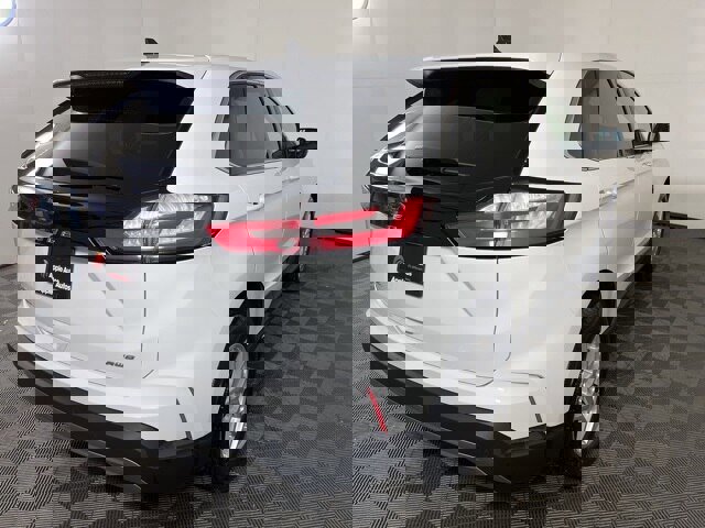 Certified 2023 Ford Edge SEL image 5