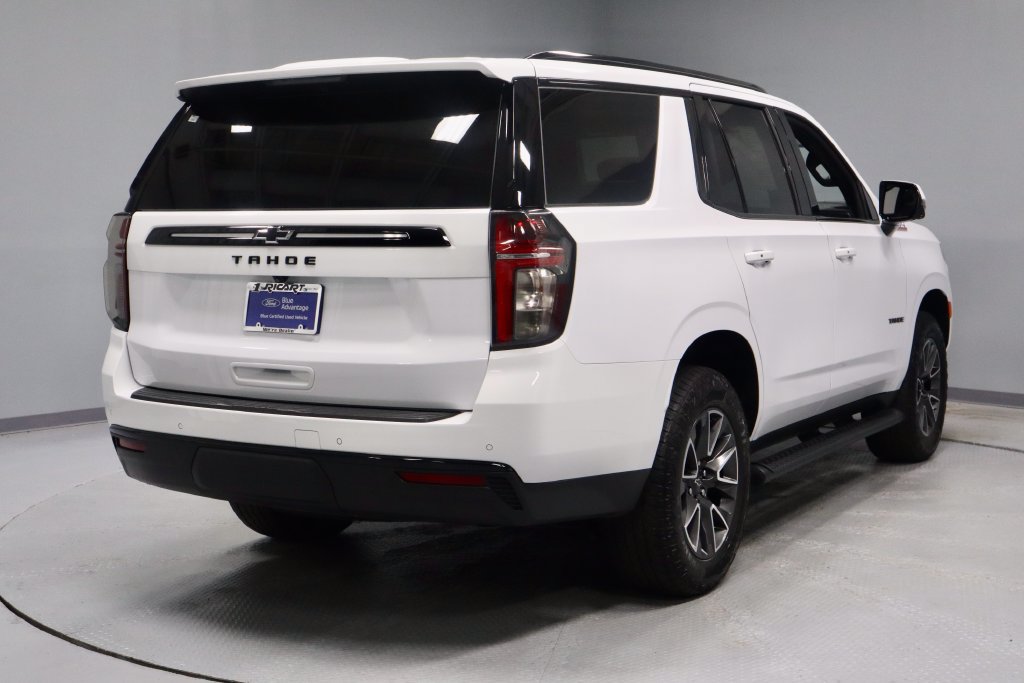 Used 2024 Chevrolet Tahoe Z71 w/ Luxury Package AWD/4WD image 11