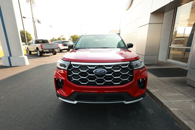 Certified 2025 Ford Explorer Platinum w/ Ultimate Package AWD/4WD image 2