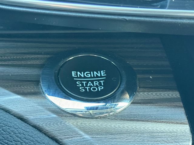 Certified 2024 Ford Explorer Limited w/ Limited Technology Package AWD/4WD image 18