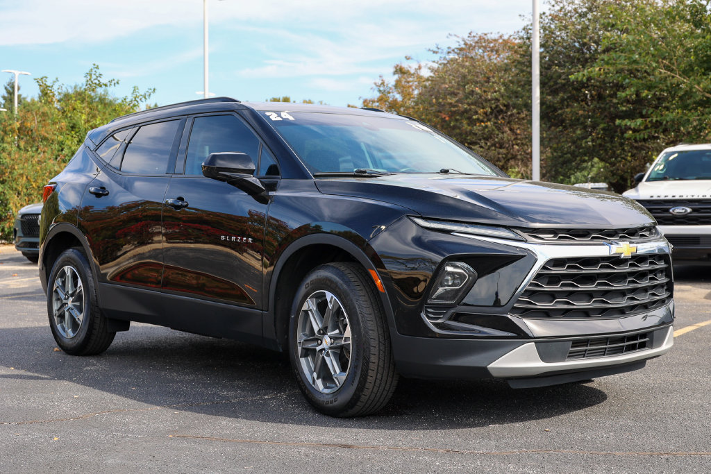 Used 2024 Chevrolet Blazer LT w/ Convenience Package FWD image 27