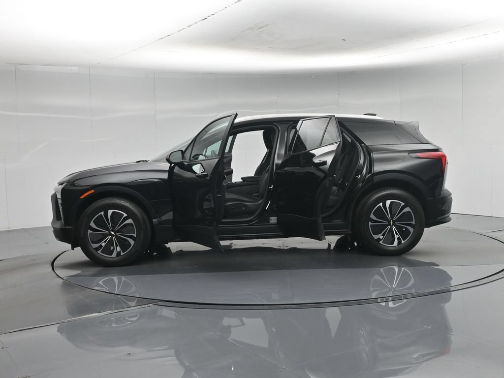 Used 2024 Chevrolet Blazer EV LT AWD/4WD image 5