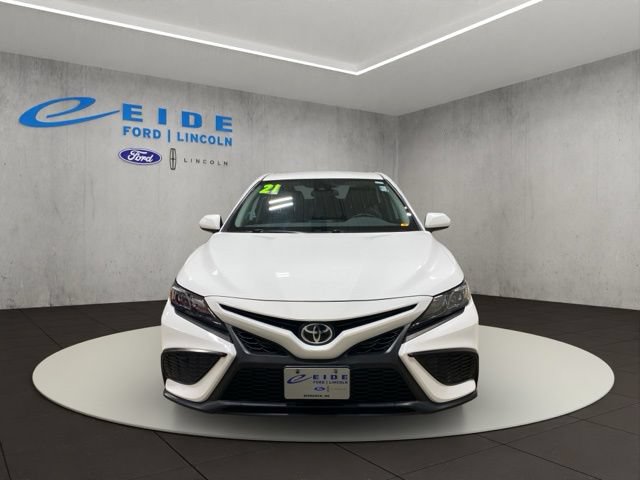 Used 2021 Toyota Camry SE AWD/4WD image 6