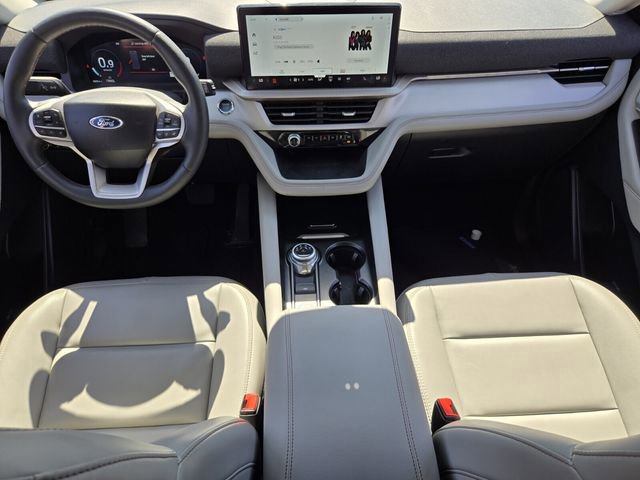 Certified 2025 Ford Explorer Active w/ Active Comfort Package RWD image 14