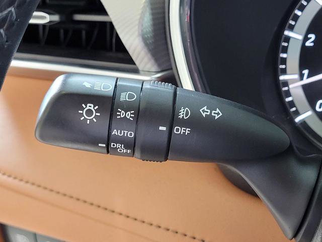 Used 2022 Toyota Highlander Platinum AWD/4WD image 34
