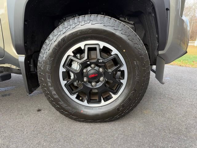 Used 2025 Toyota Tacoma 4x4 Double Cab Hybrid image 36