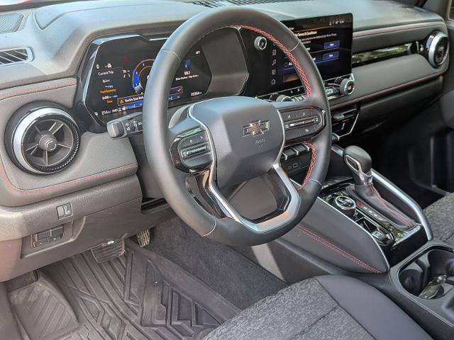 Used 2024 Chevrolet Colorado Z71 w/ Z71 Convenience Package 2 AWD/4WD image 11